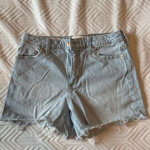 Universal Thread Light Wash Jean Shorts